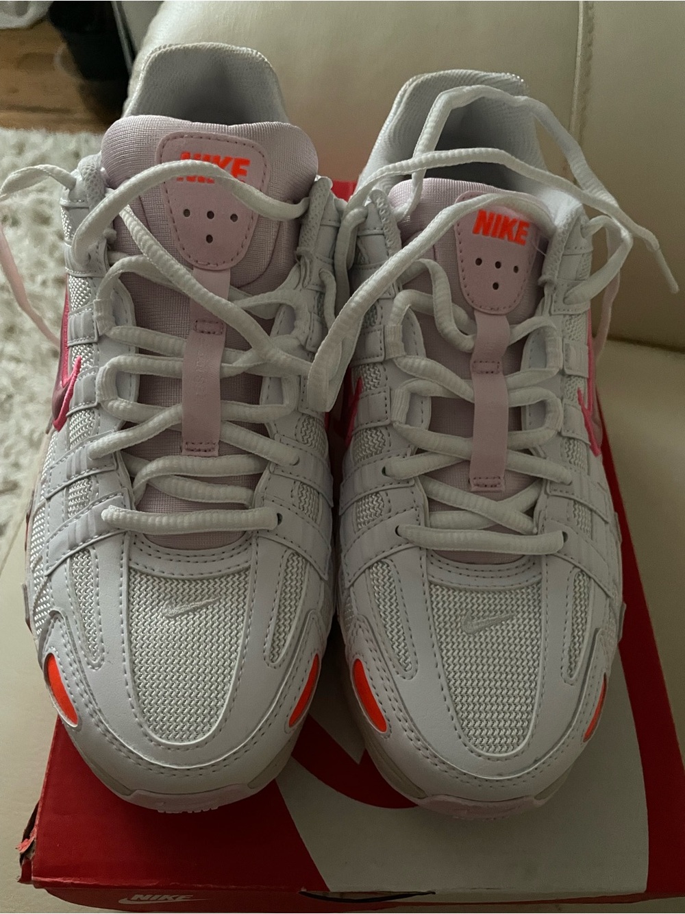 Nike White Sneakers with Pink and Crimson Accents - Kids